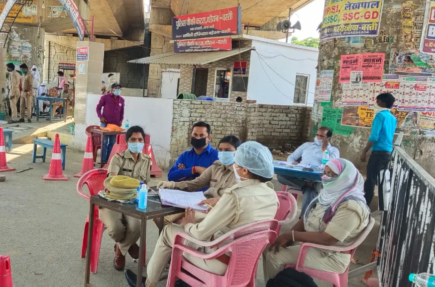 एसपी आफिस के काउंसलर डॉ. कुलदीप मिश्र नें कोरोना को लेकर लोगों को किया जागरूक